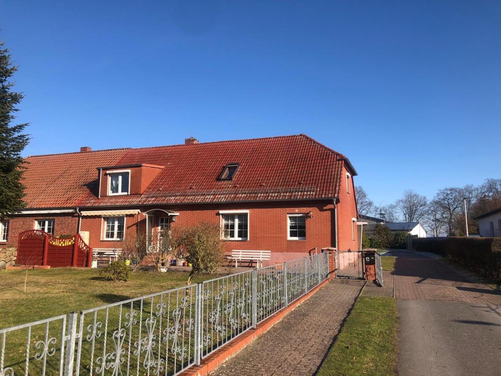 Gasthaus Am Schloss Karlsburg Esterno foto